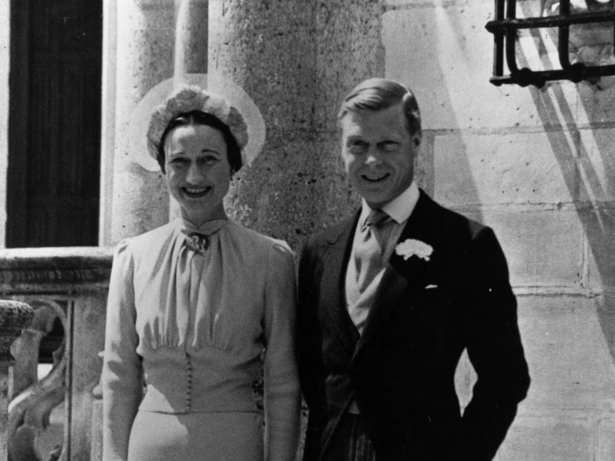 Wallis Simpson’s £17m jewellery robbery ‘could have been inside job’, new book suggests Wallis Simpson’s £17m jewellery robbery ‘could have been inside job’, new book suggests