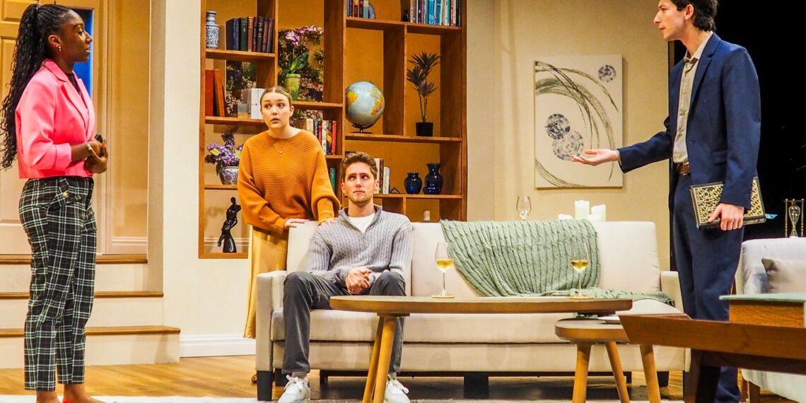 ‘The Book Club Play’ delightfully bookish, fun show – The Lafayette