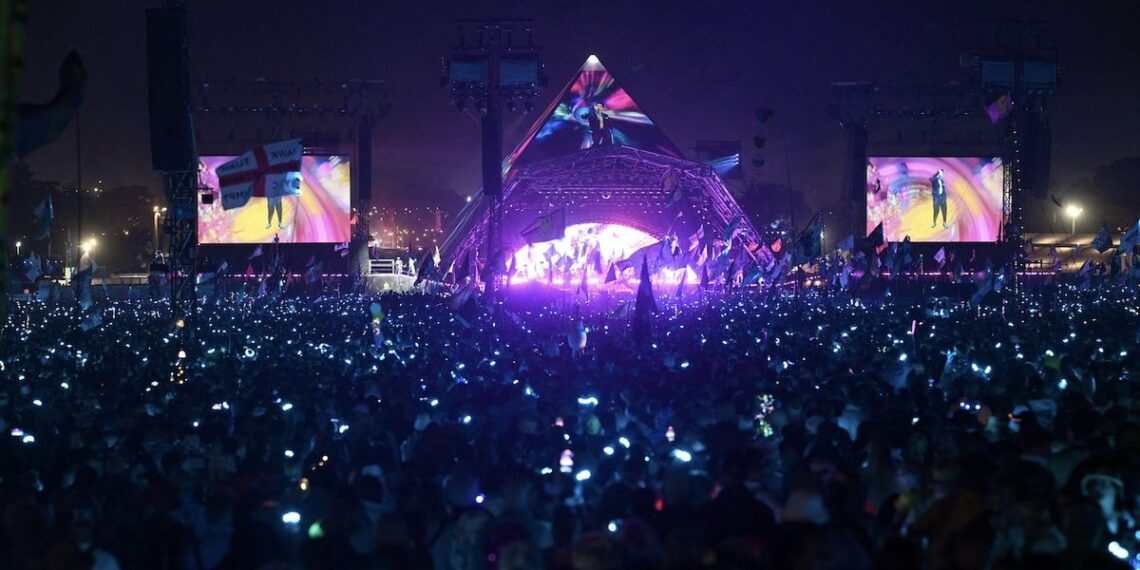 “There aren’t a lot of new rock acts to choose from.” Glastonbury organiser Emily Eavis says she’d like to book more rock bands for the festival, shares her hope that the genre “will emerge again” one day “There aren’t a lot of new rock acts to choose from.” Glastonbury organiser Emily Eavis says she’d like to book more rock bands for the festival, shares her hope that the genre “will emerge again” one day