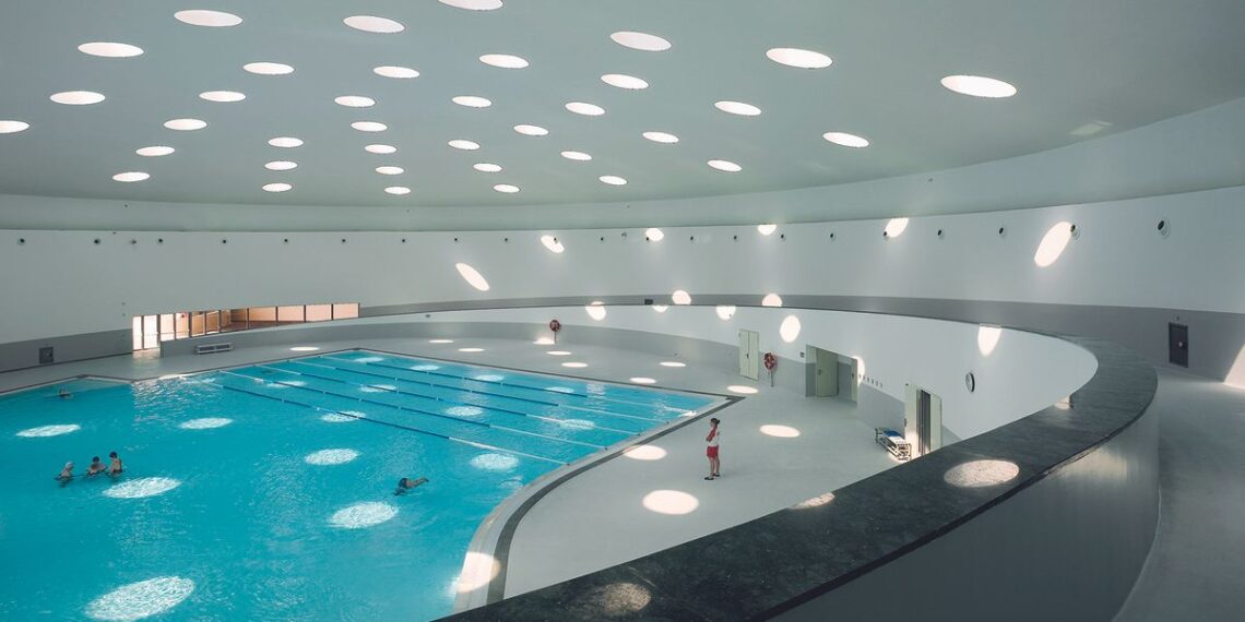 Flick through this new Álvaro Siza book from Phaidon Flick through this new Álvaro Siza book from Phaidon