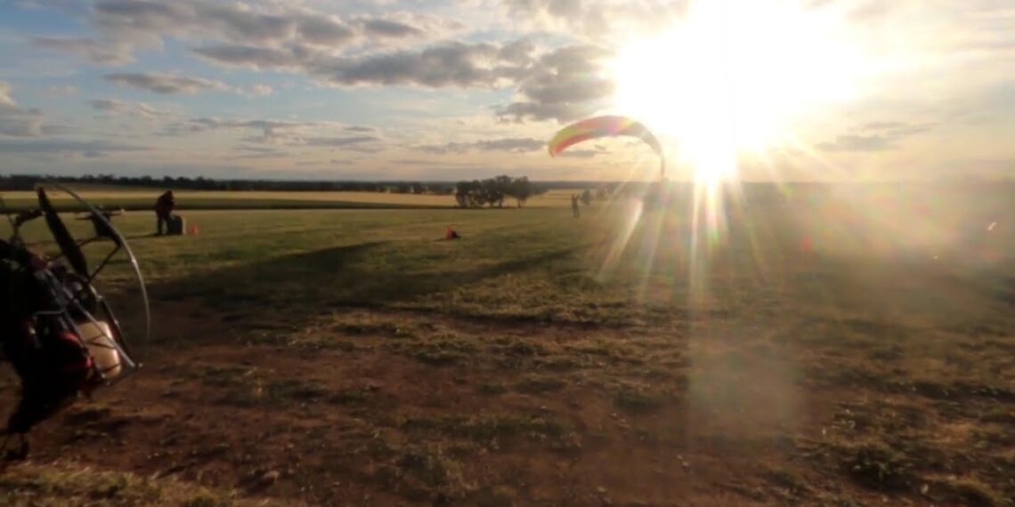 R.GEE’s Video Blog   Picolight Flying at Milbrulong