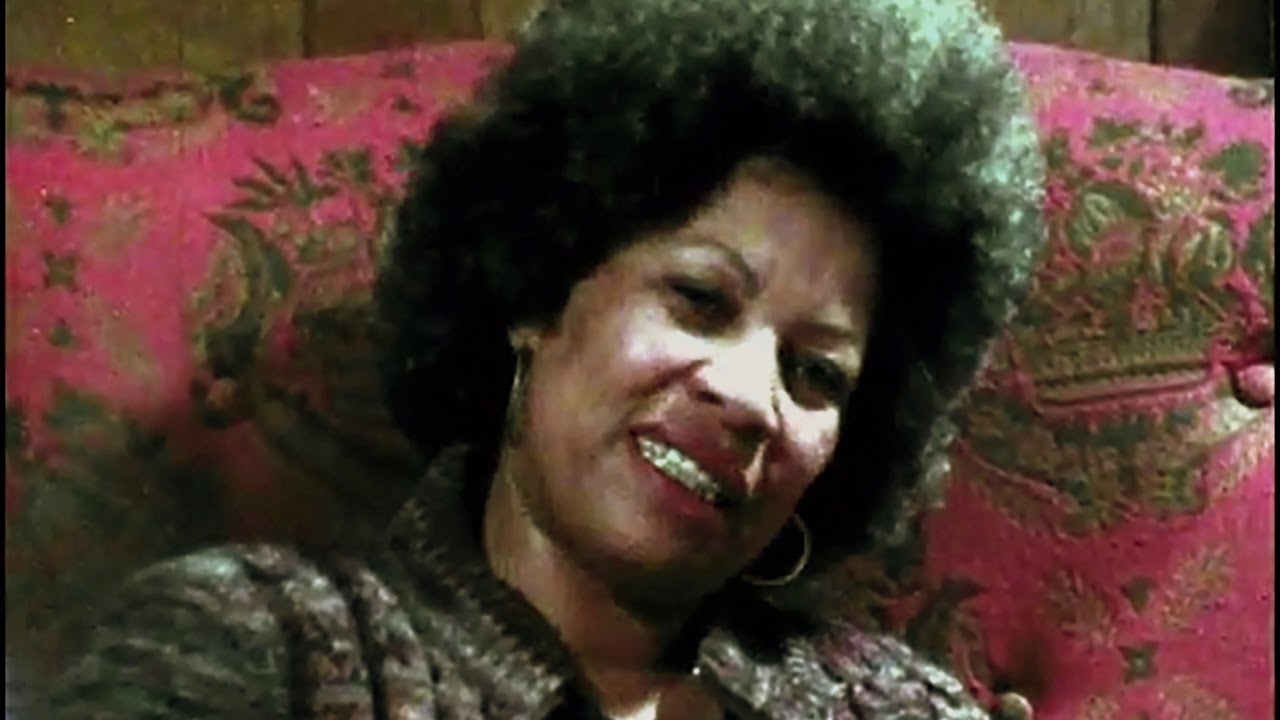 A Day with Toni Morrison (1978) Interview + Reading A Day with Toni Morrison (1978) Interview + Reading