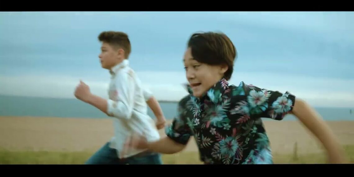 HEROES by Alan Gratz – Official Book Trailer!