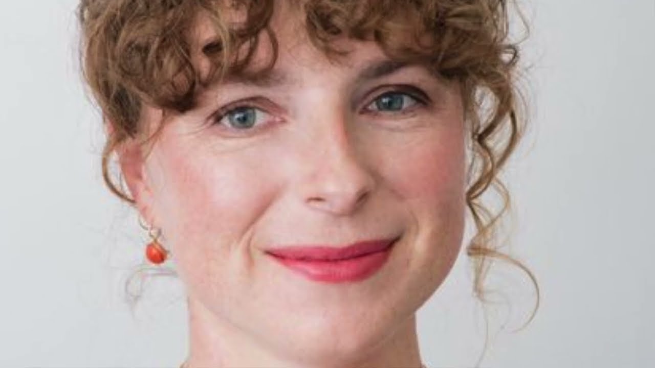 Episode 51: Interview With Author Anna Rasche