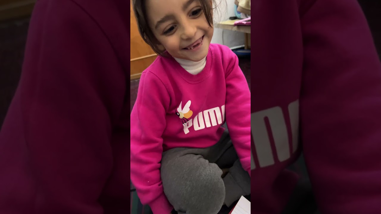 أول مرة بيسو بتكتب أملاء عربي😍 قدي أخدت علامة ؟؟🙈#بيسو_ميدو أول مرة بيسو بتكتب أملاء عربي😍 قدي أخدت علامة ؟؟🙈#بيسو_ميدو