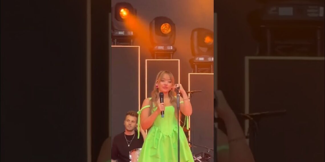 Ayliva weint auf einem Konzert 🥹 #viral #shorts #trending