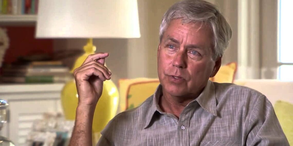 Carl Hiaasen | Writing Career Carl Hiaasen | Writing Career
